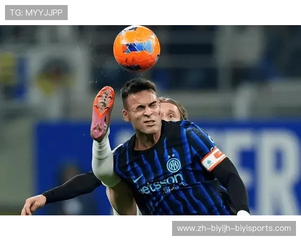 门将视角VS观众视角欧冠争议进球视频多维度还原